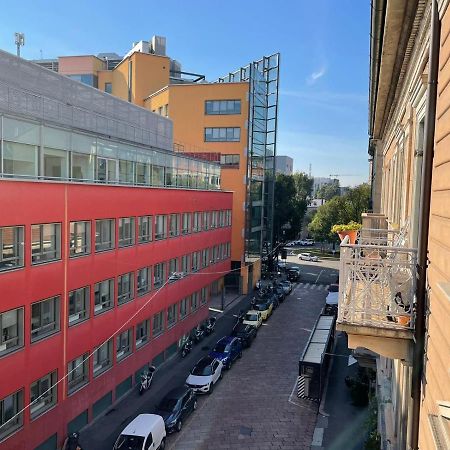 Cozy Flat Mins Walk To Navigli And Metro Porta Genova Apartment Милано Екстериор снимка