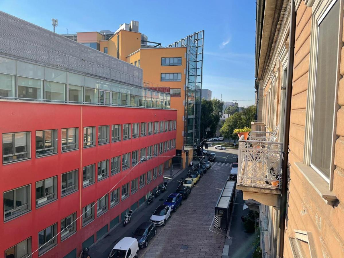 Cozy Flat Mins Walk To Navigli And Metro Porta Genova Apartment Милано Екстериор снимка
